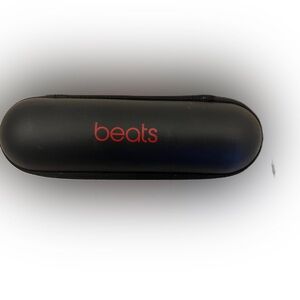 Beats by Dee hard case